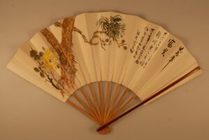 松菊図扇子（加納鉄哉作、大正8年(1919)）岐阜市歴史博物館蔵